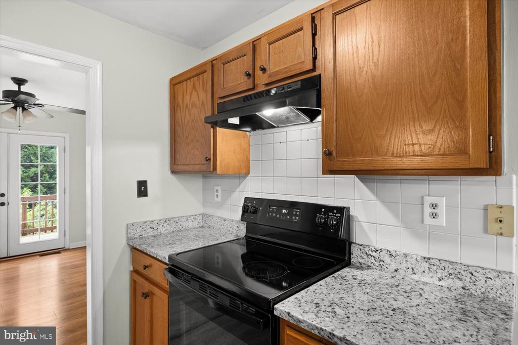 16 TALL OAKS COURT