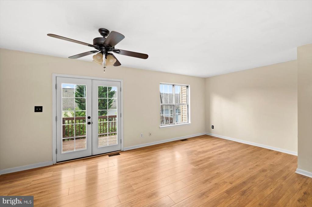 16 TALL OAKS COURT