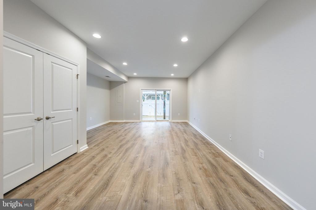 322 ROLLING VALLEY DRIVE