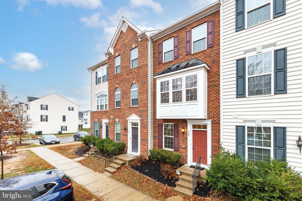322 ROLLING VALLEY DRIVE