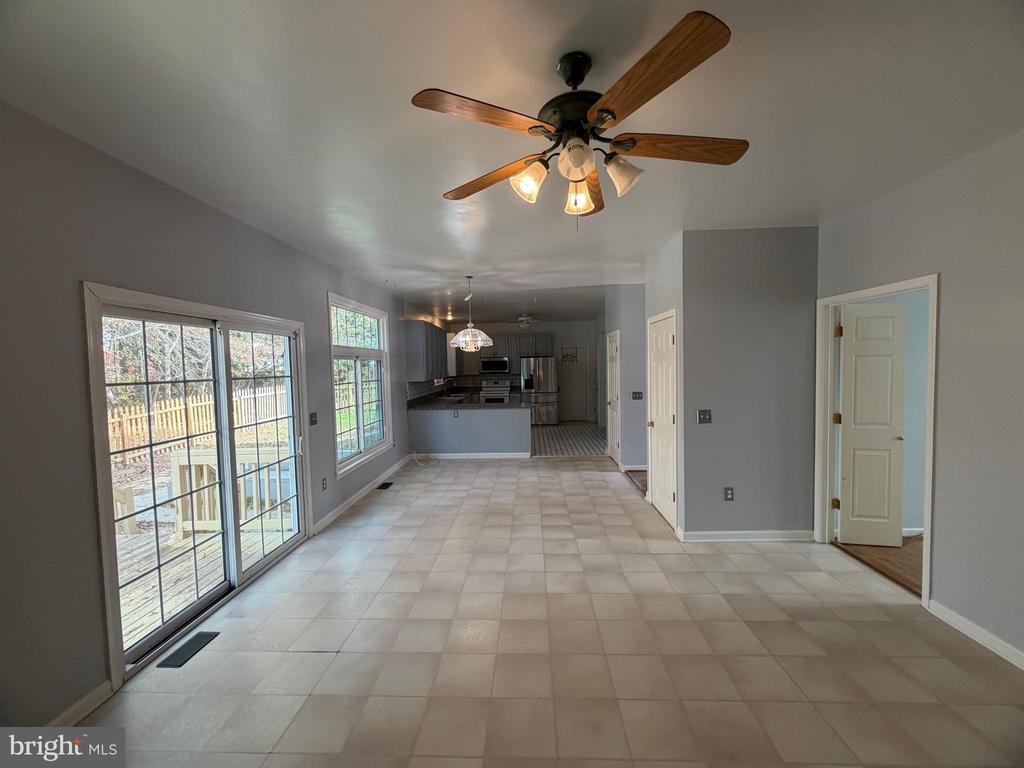 33 BROOKSTONE DRIVE