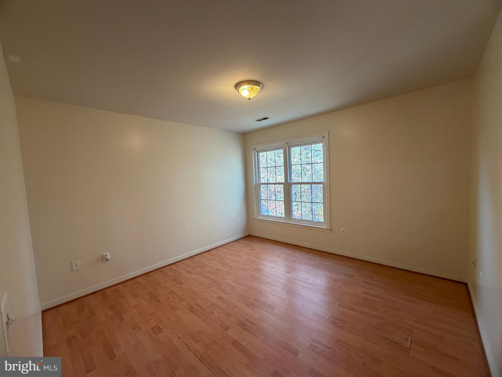 33 BROOKSTONE DRIVE