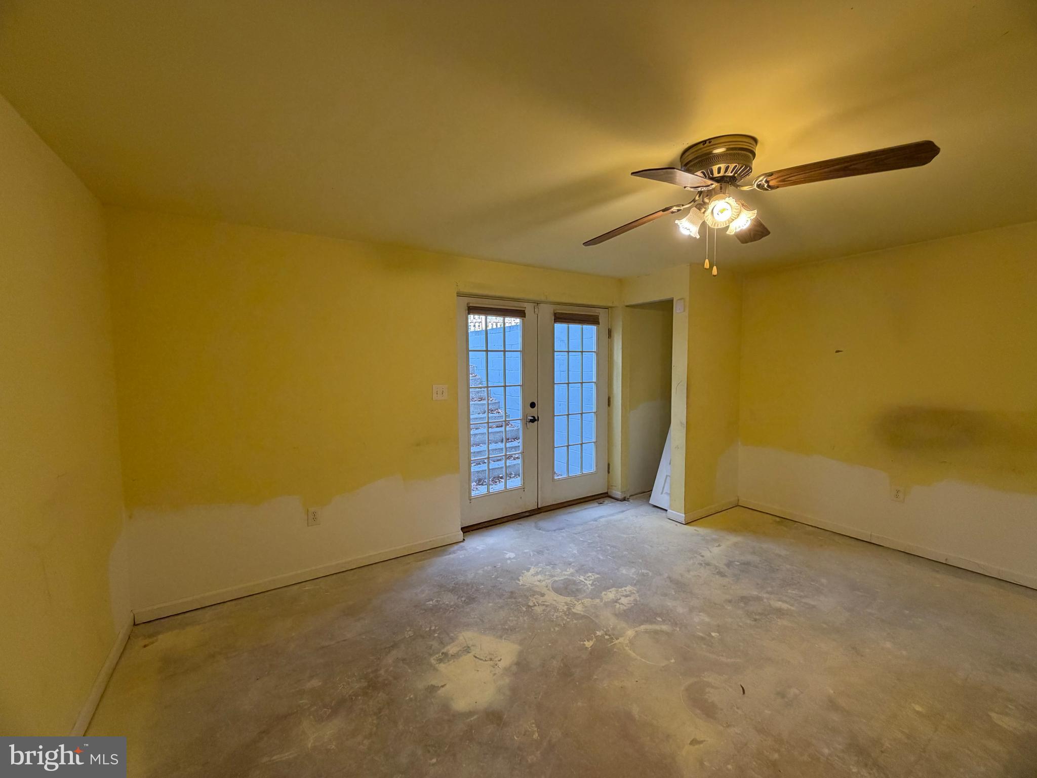 33 BROOKSTONE DRIVE