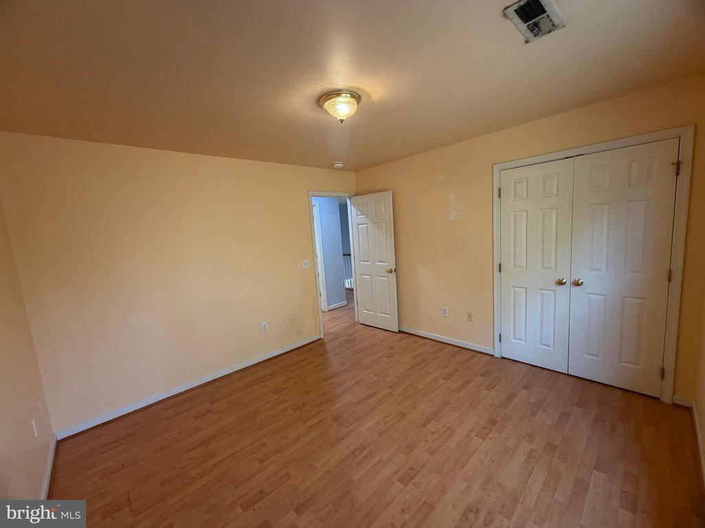 33 BROOKSTONE DRIVE
