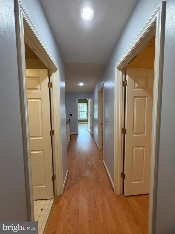 33 BROOKSTONE DRIVE
