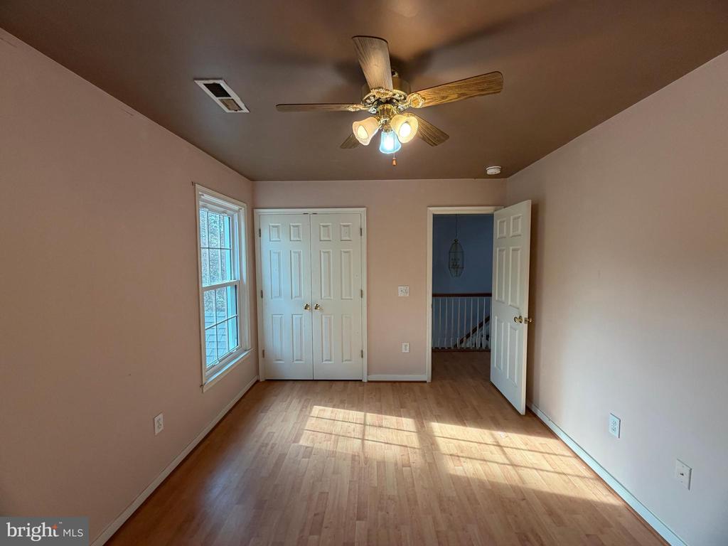 33 BROOKSTONE DRIVE