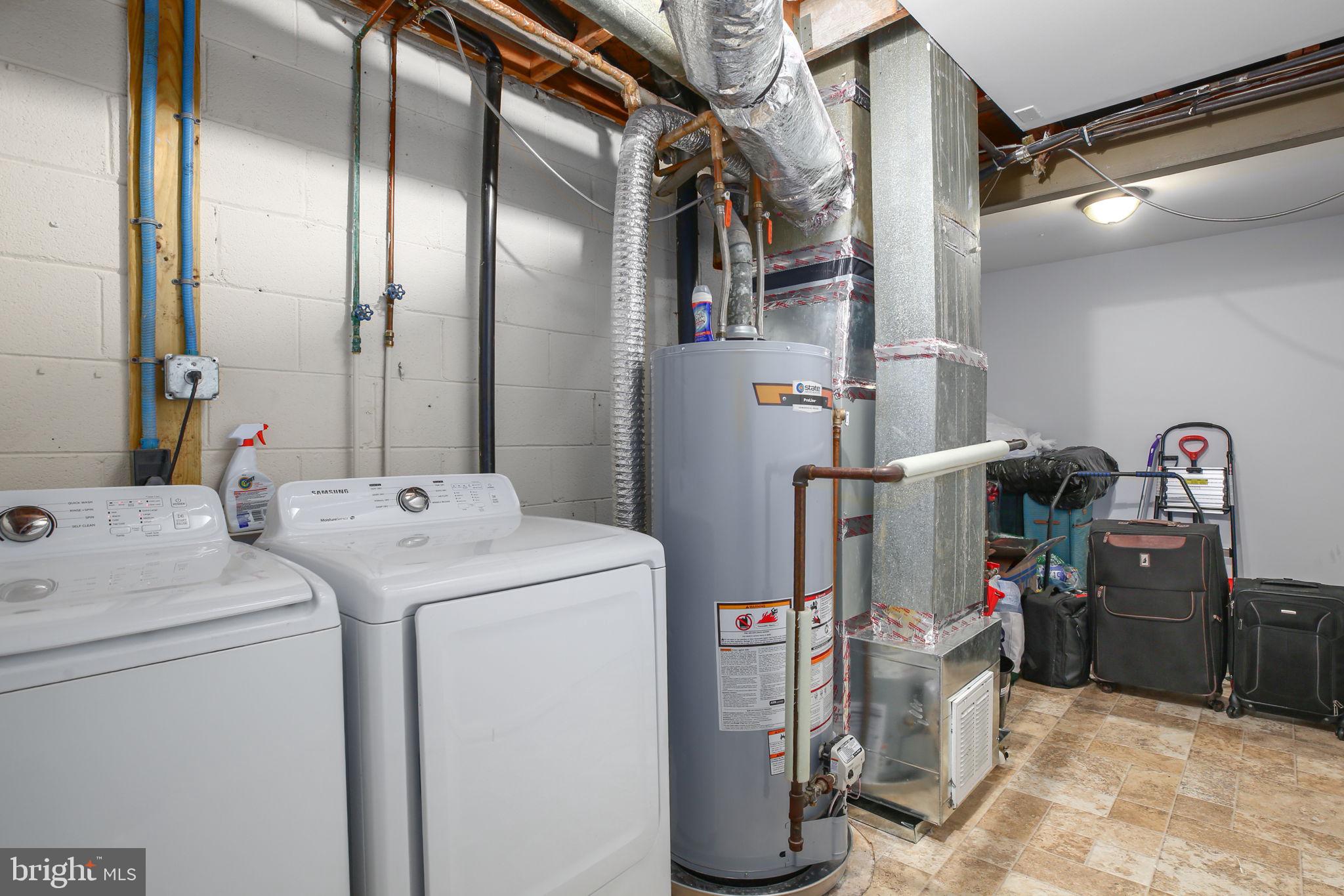 1109 THOMAS JEFFERSON PLACE