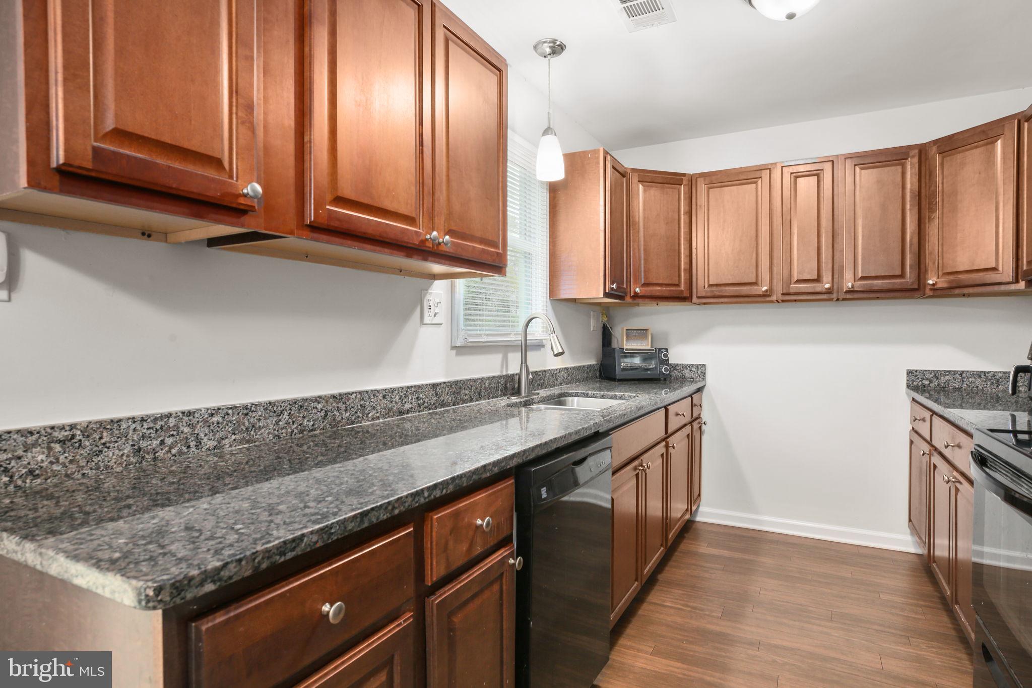 1109 THOMAS JEFFERSON PLACE