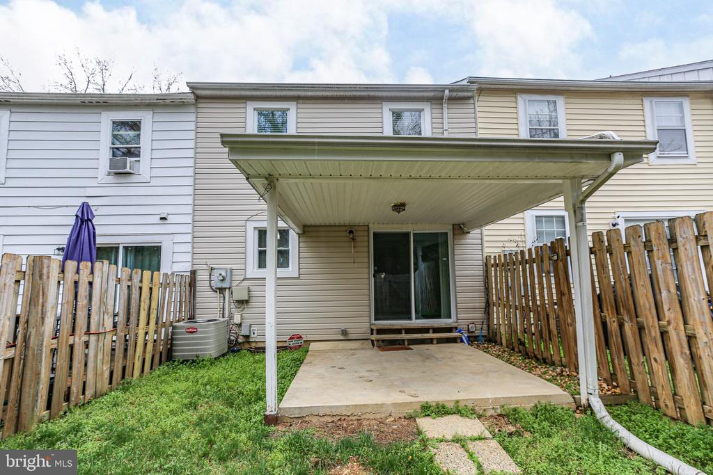 1109 THOMAS JEFFERSON PLACE