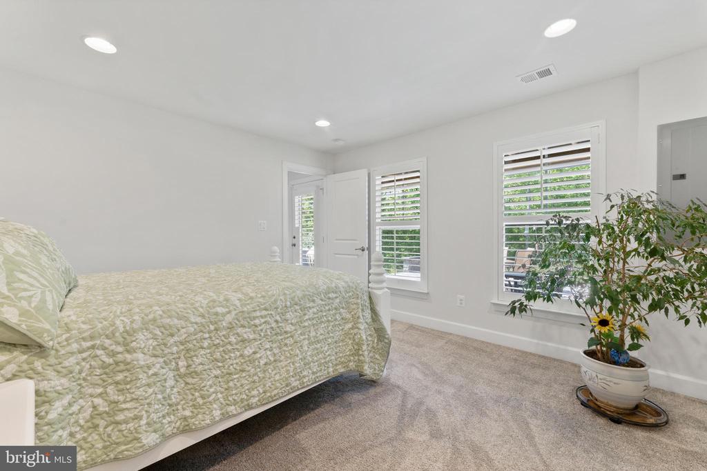 164 MISTFLOWER COURT