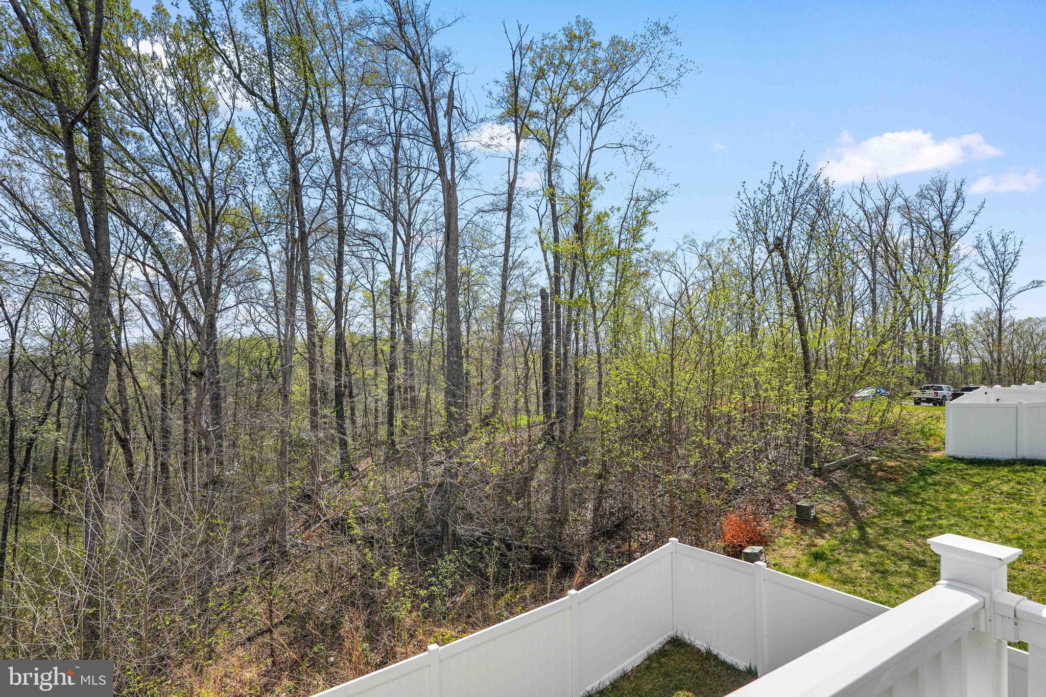 527 VIEW POINT WAY