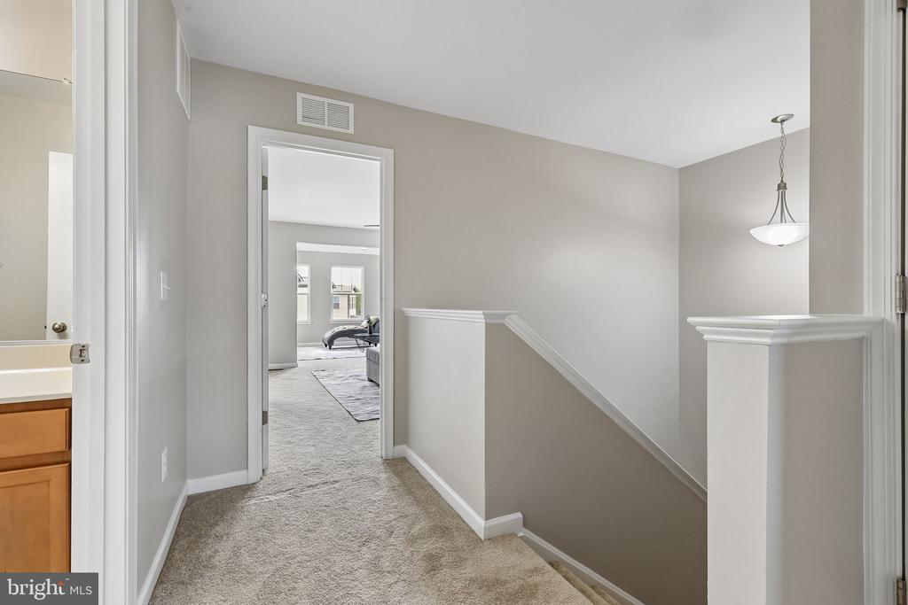 5 COULTER LANE