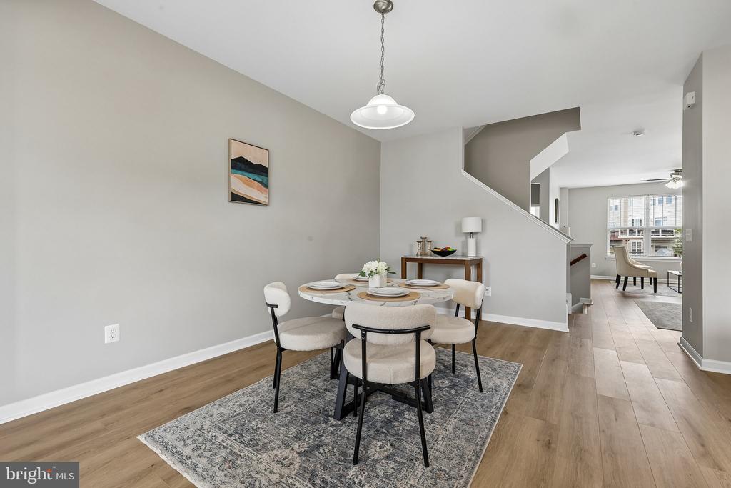 5 COULTER LANE