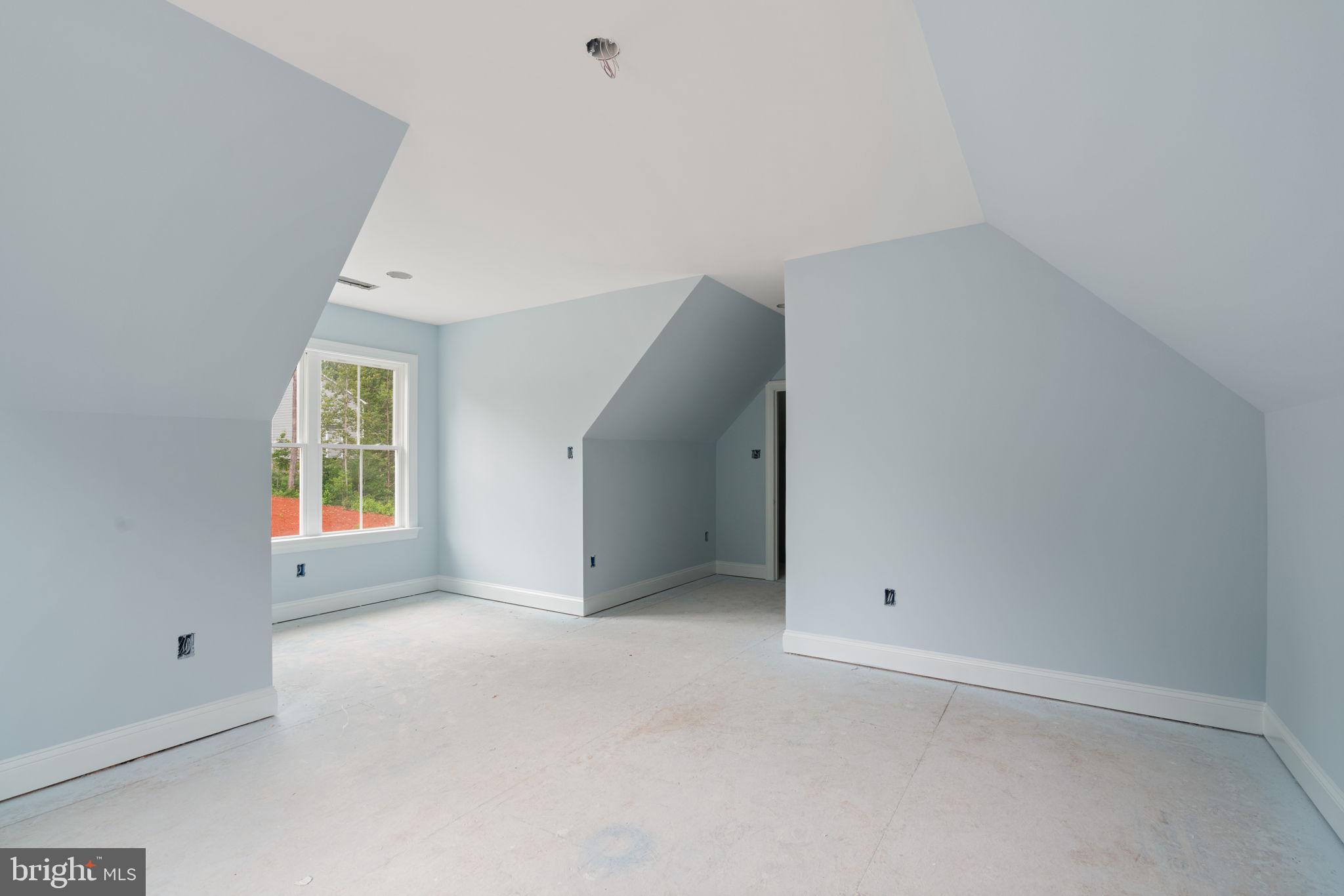 38 DAHLIA LANE