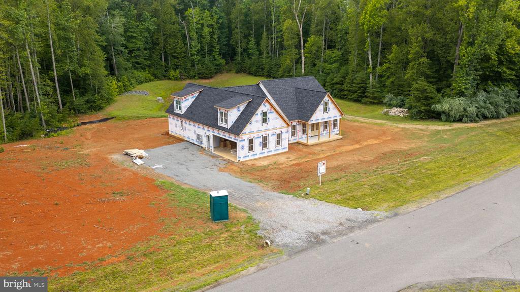 38 DAHLIA LANE
