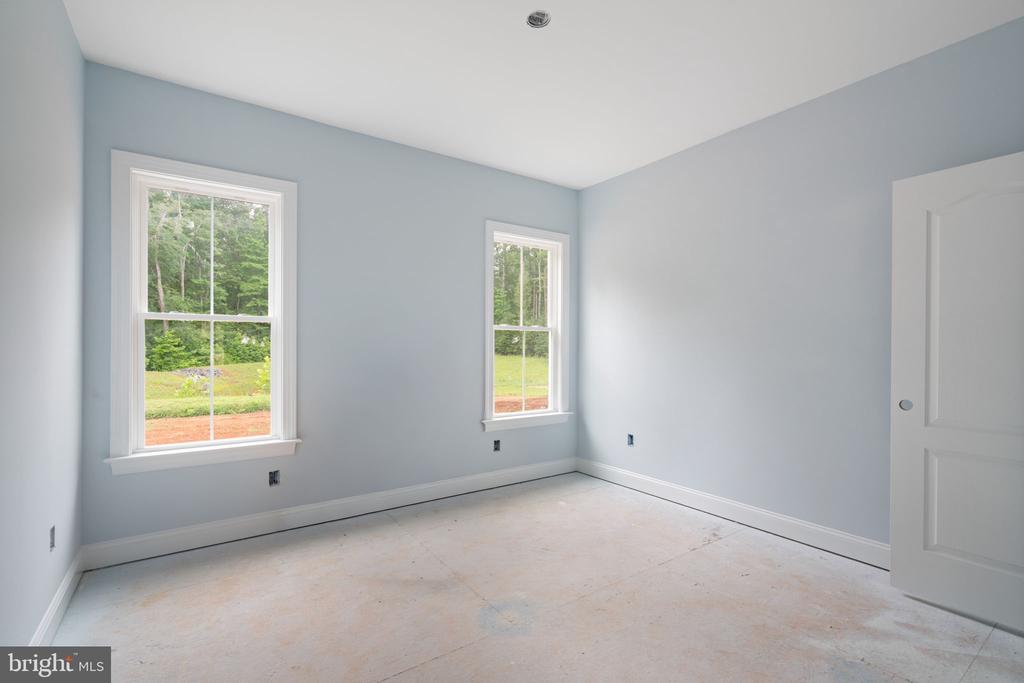 38 DAHLIA LANE