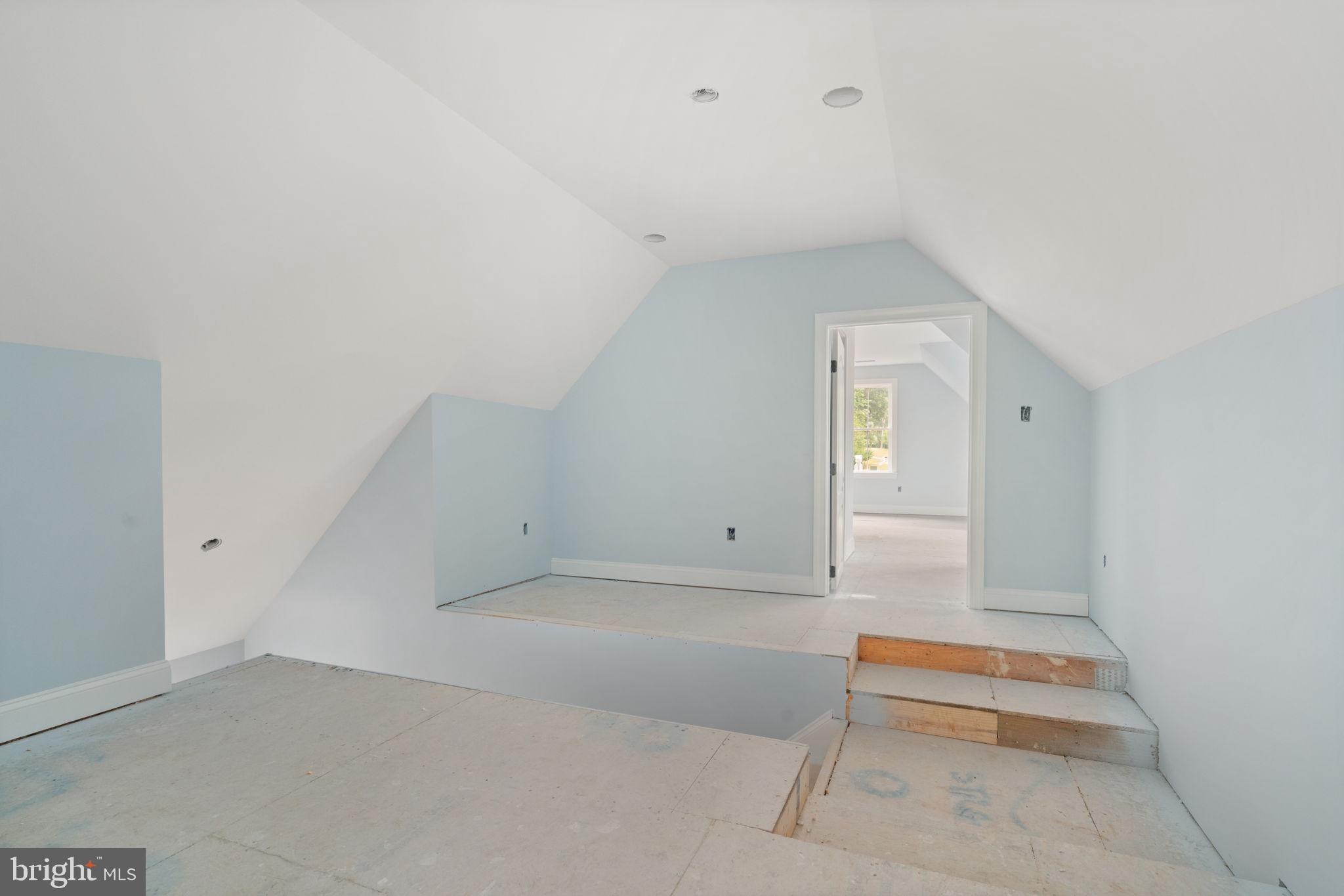 38 DAHLIA LANE