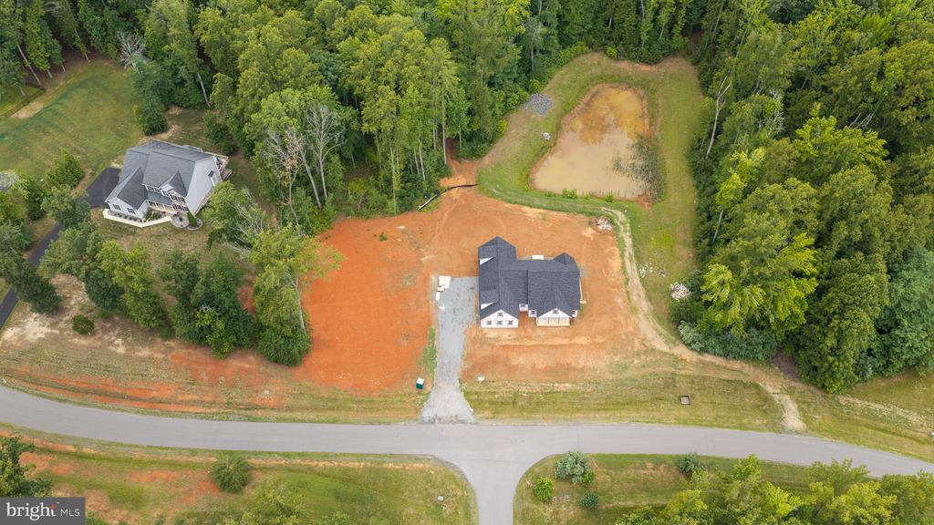 38 DAHLIA LANE