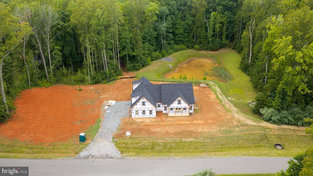 38 DAHLIA LANE
