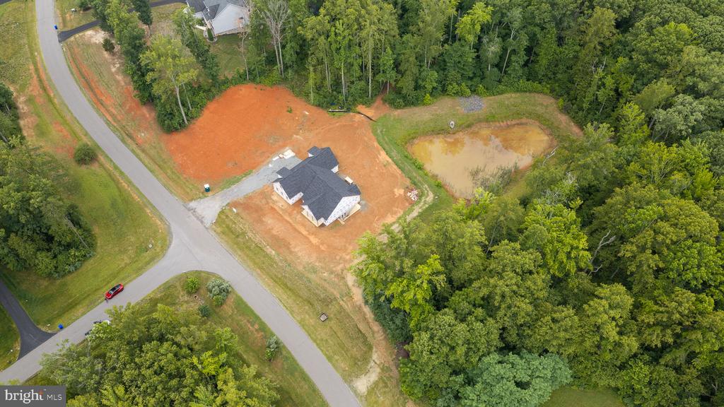 38 DAHLIA LANE