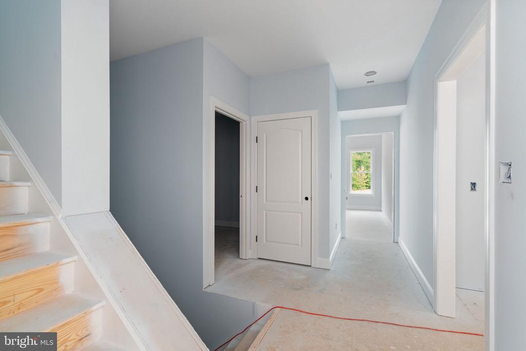38 DAHLIA LANE