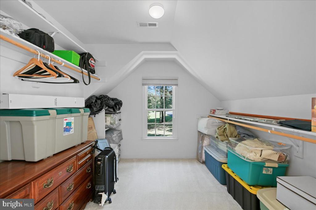 5 BEAVER RIDGE ROAD