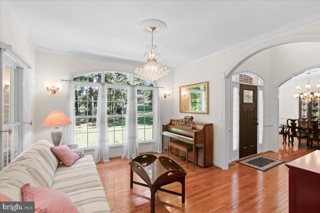 5 BEAVER RIDGE ROAD