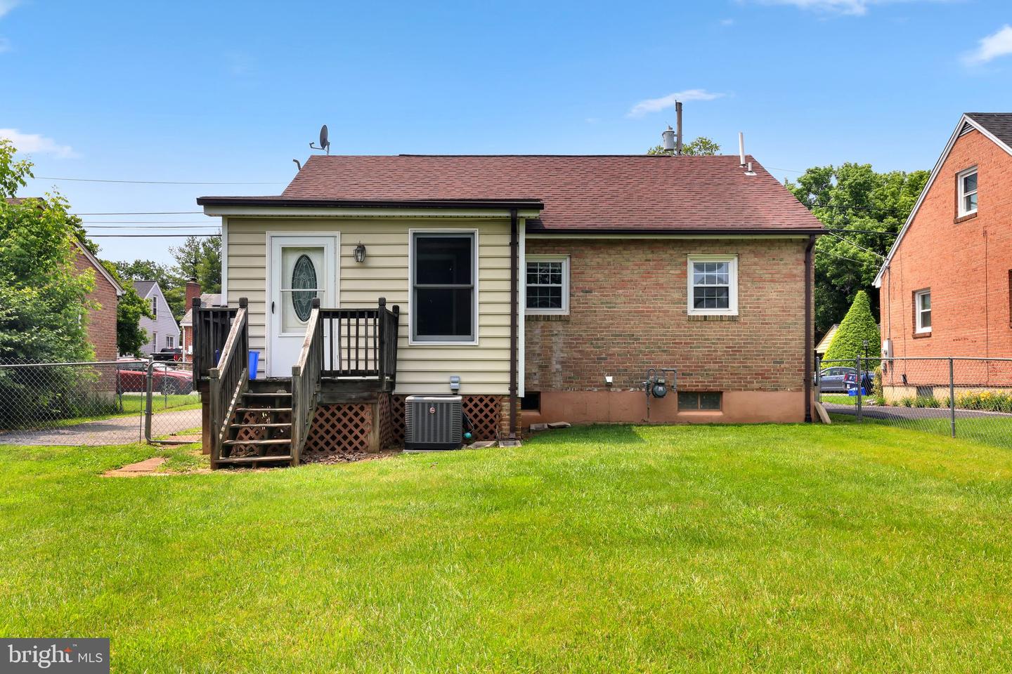 128 Fox Dr