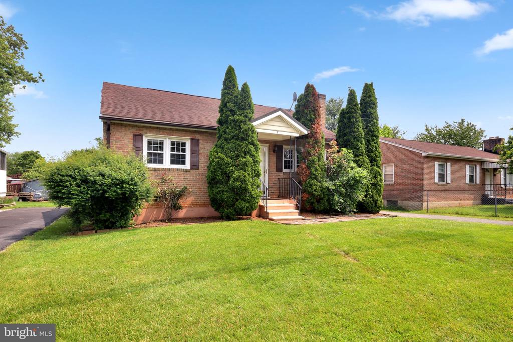 128 Fox Dr