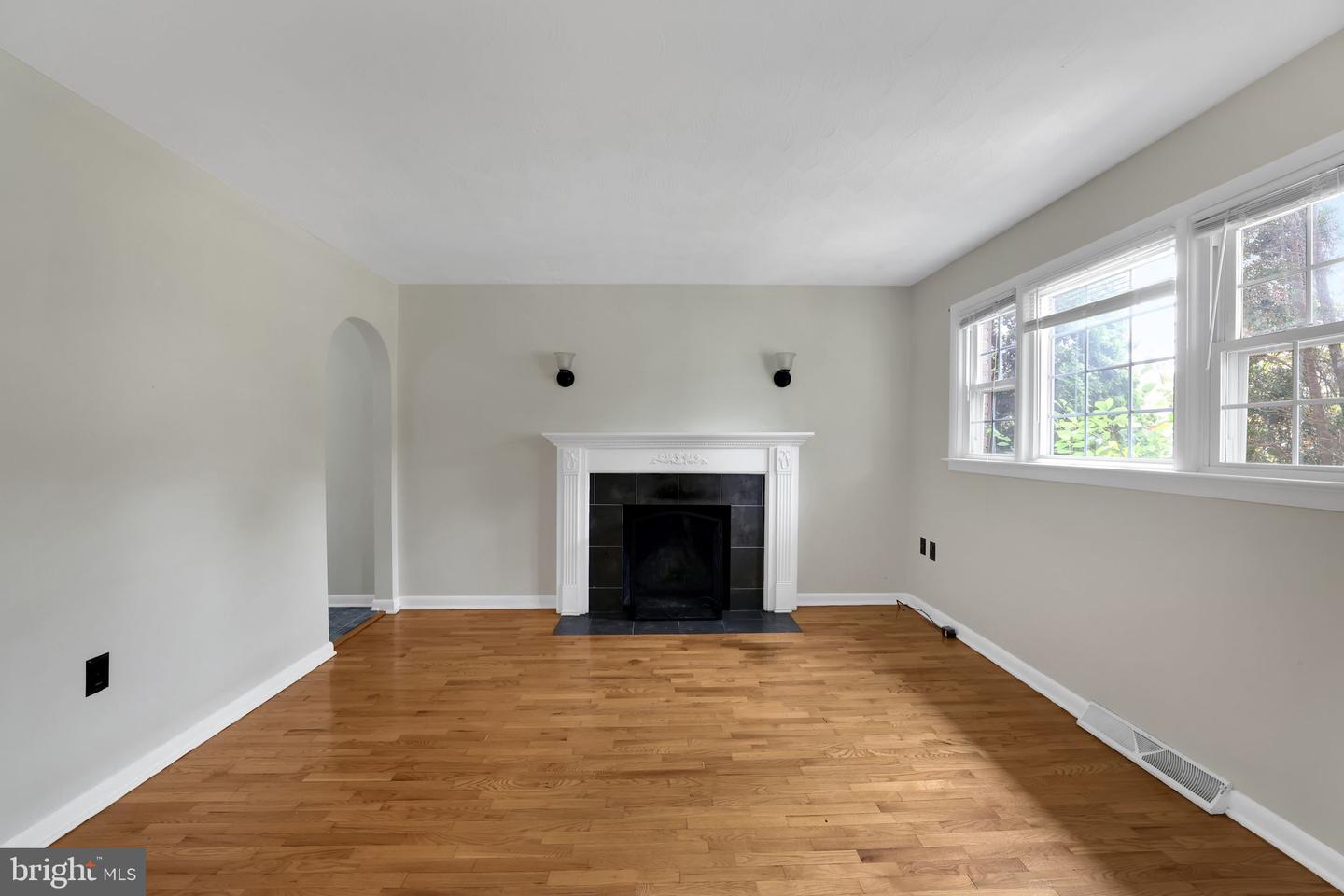 128 Fox Dr