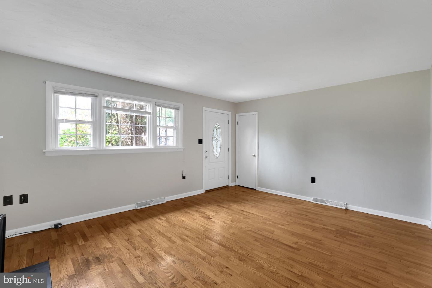 128 Fox Dr