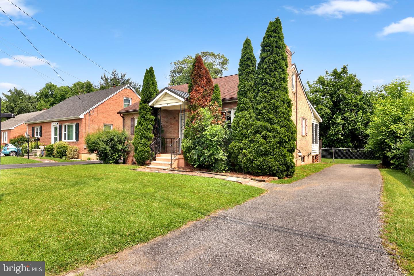 128 Fox Dr