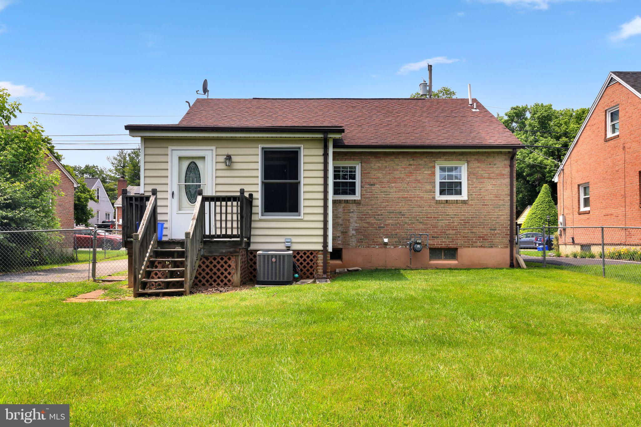 128 Fox Dr