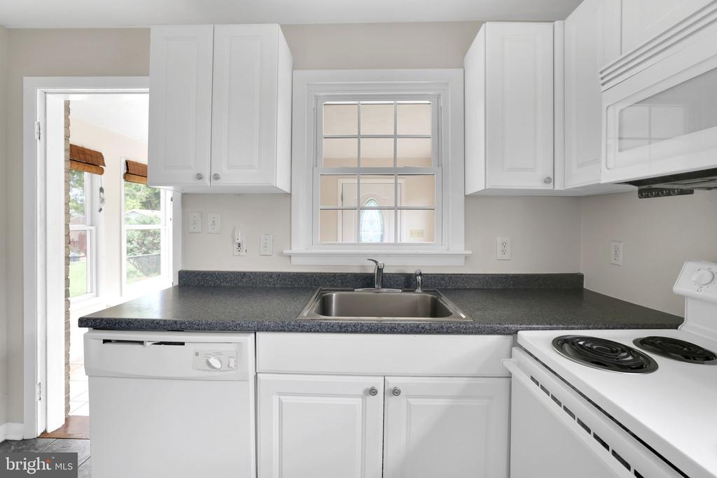 128 Fox Dr