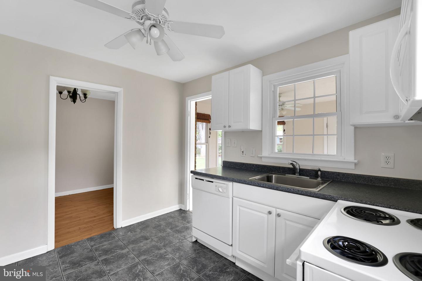 128 Fox Dr