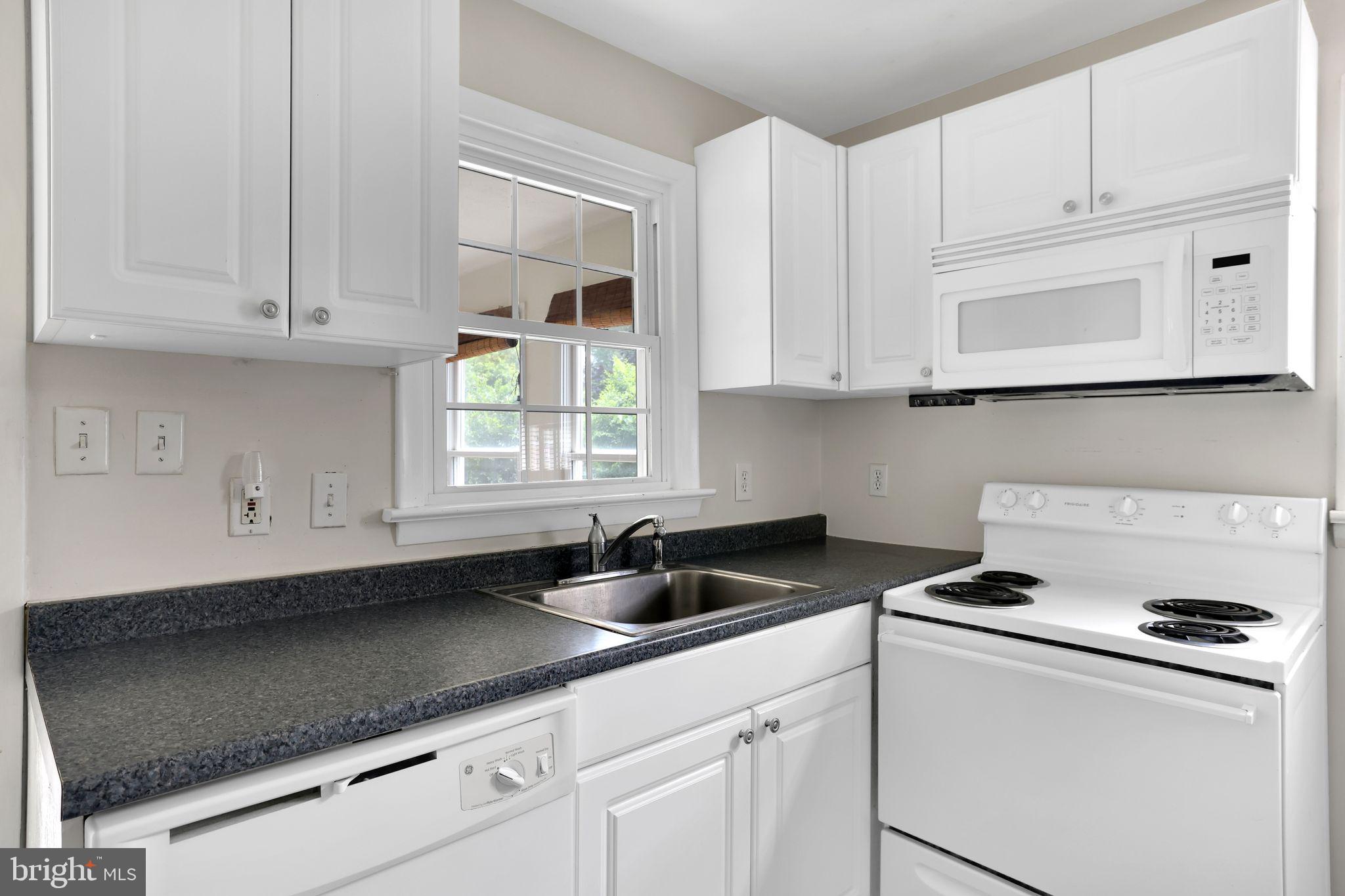 128 Fox Dr