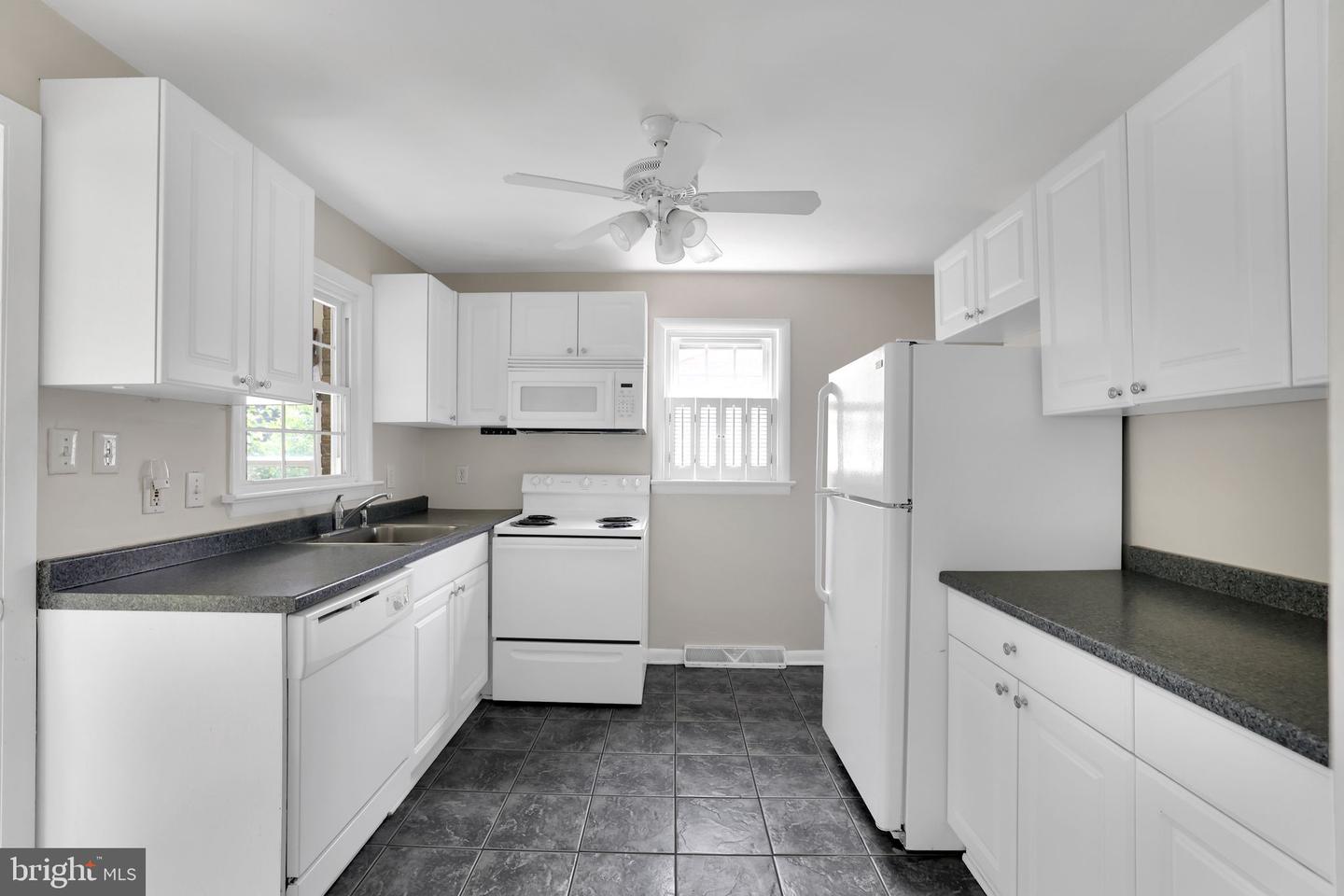 128 Fox Dr