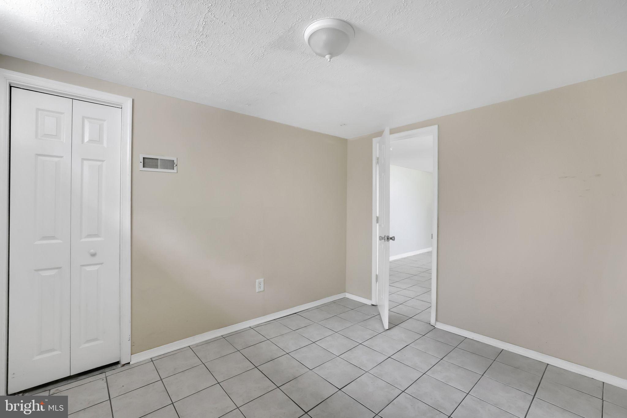 128 Fox Dr