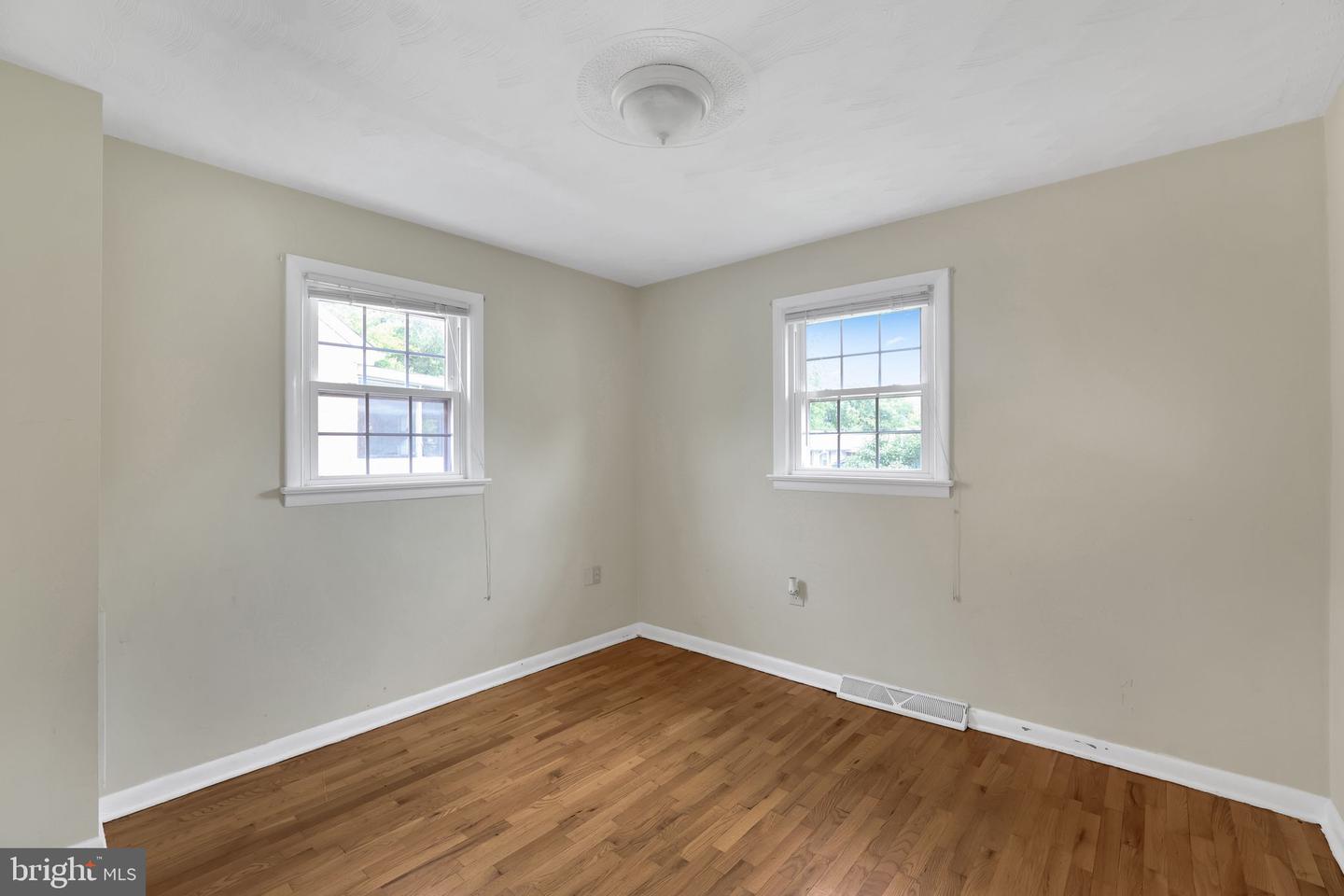 128 Fox Dr