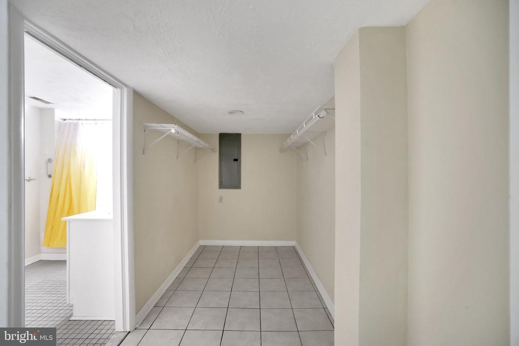128 Fox Dr