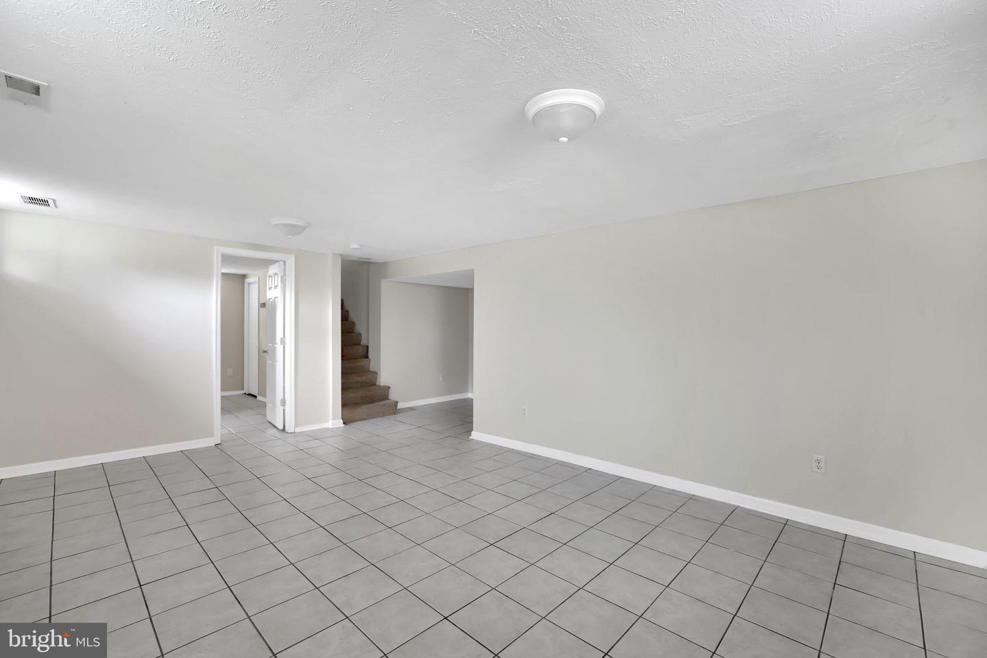 128 Fox Dr