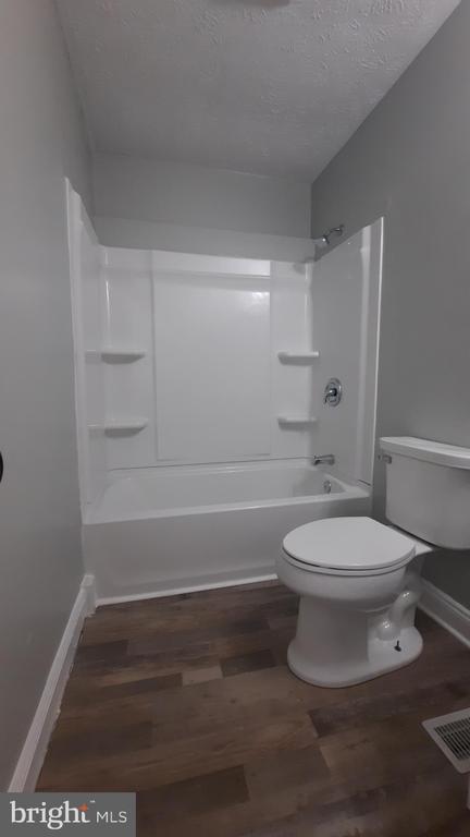 606 W 11TH STREET