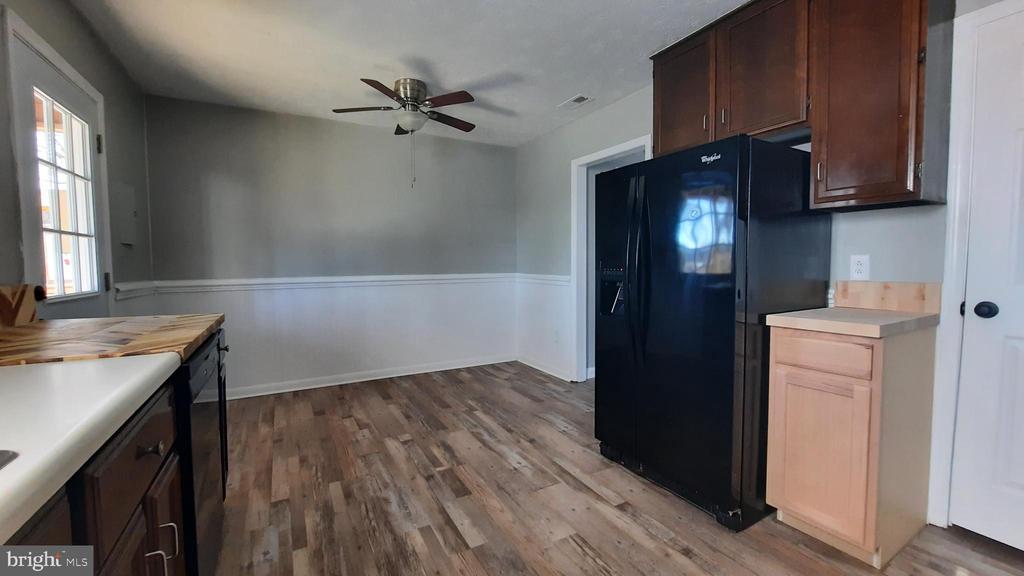 606 W 11TH STREET