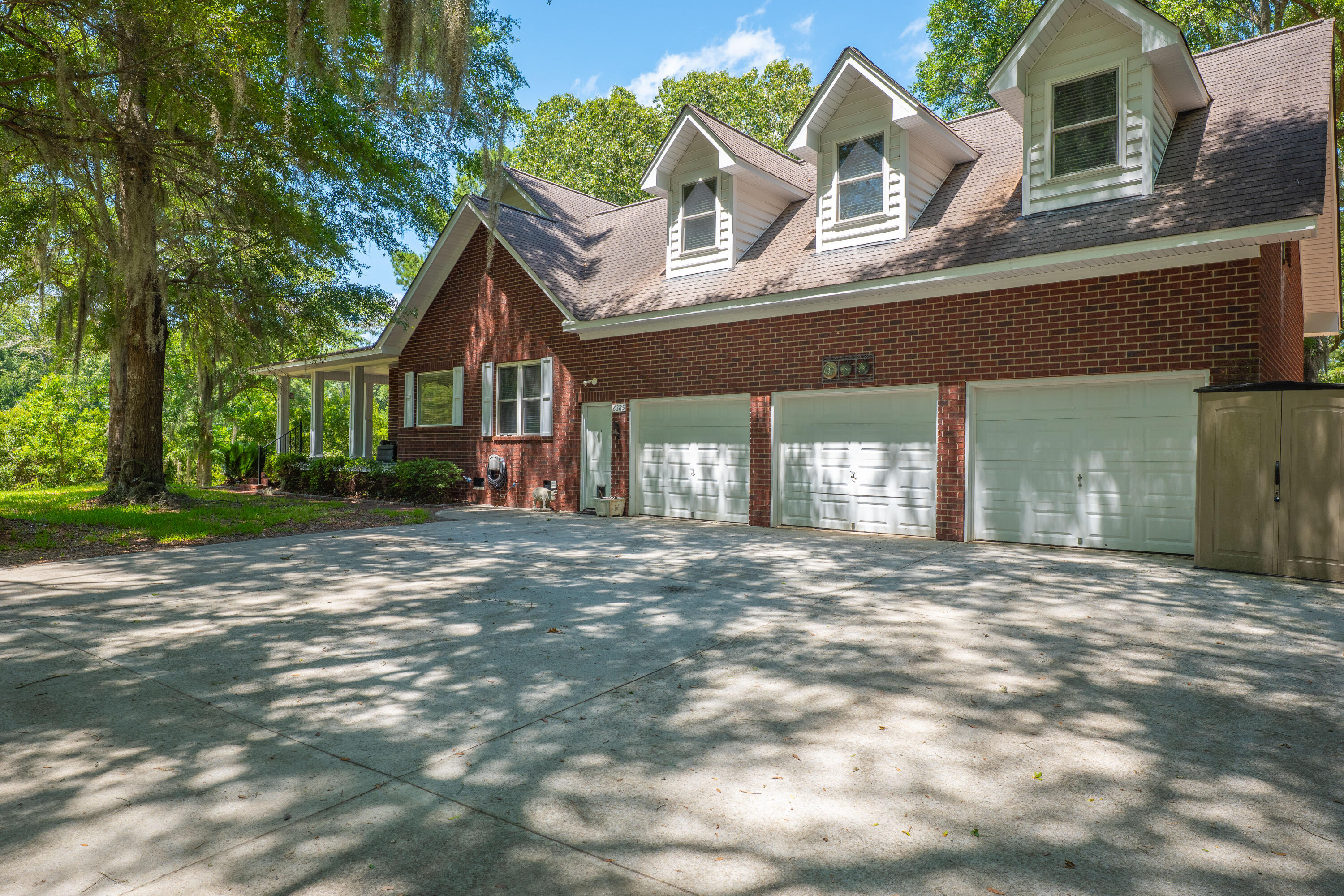 6385 Shilelagh Oaks Parkway