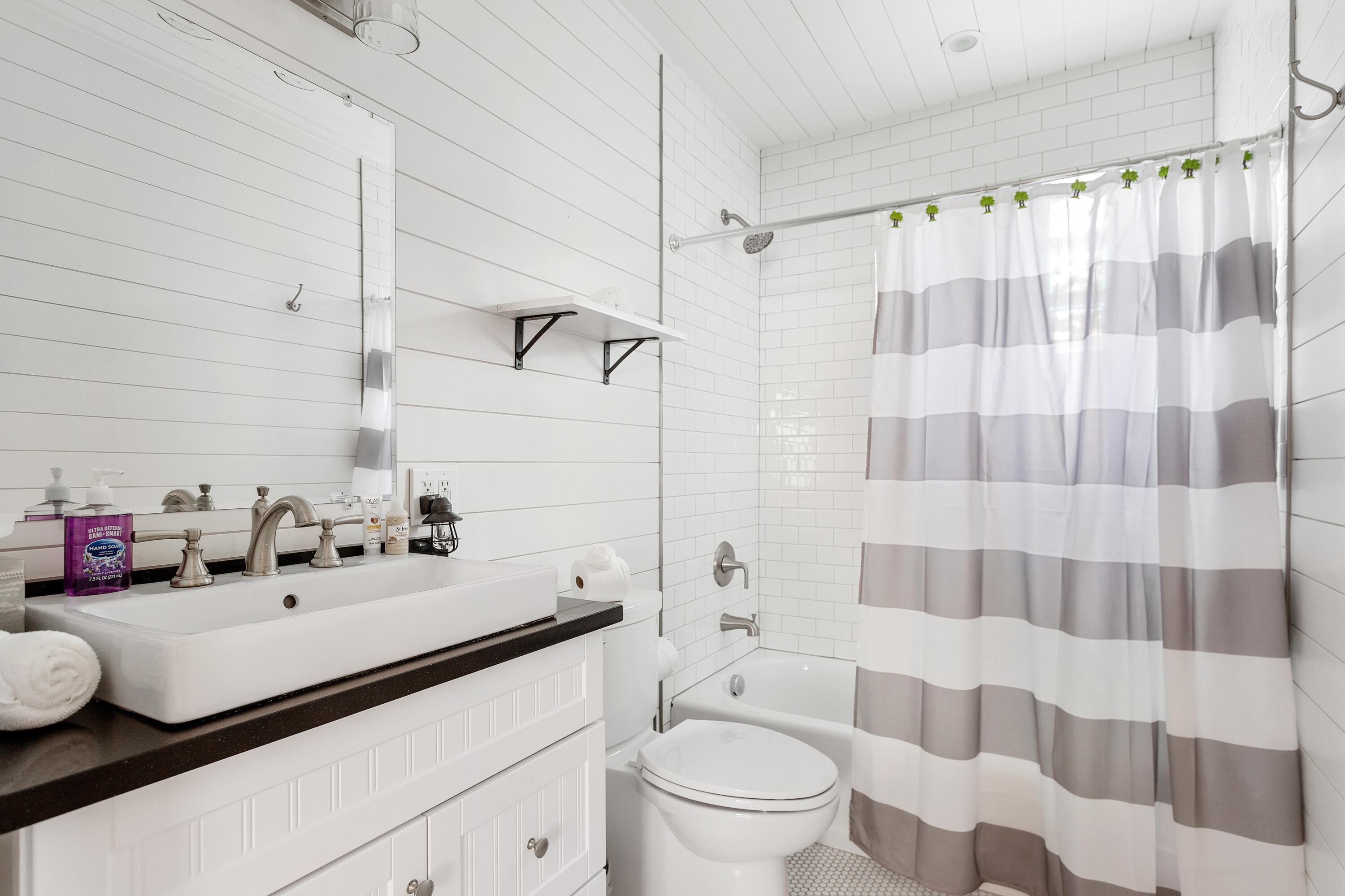 8 Dewey Street # C Unit: A, B, C