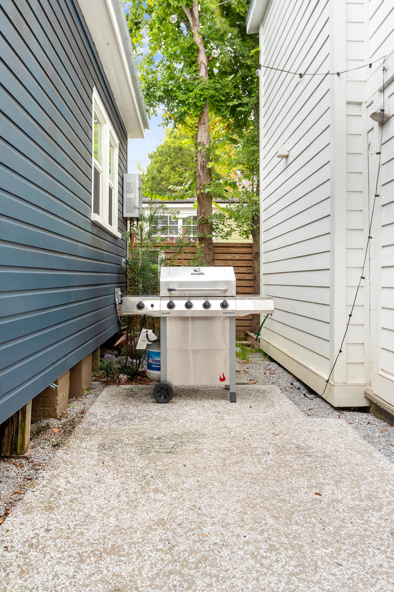 8 Dewey Street # C Unit: A, B, C