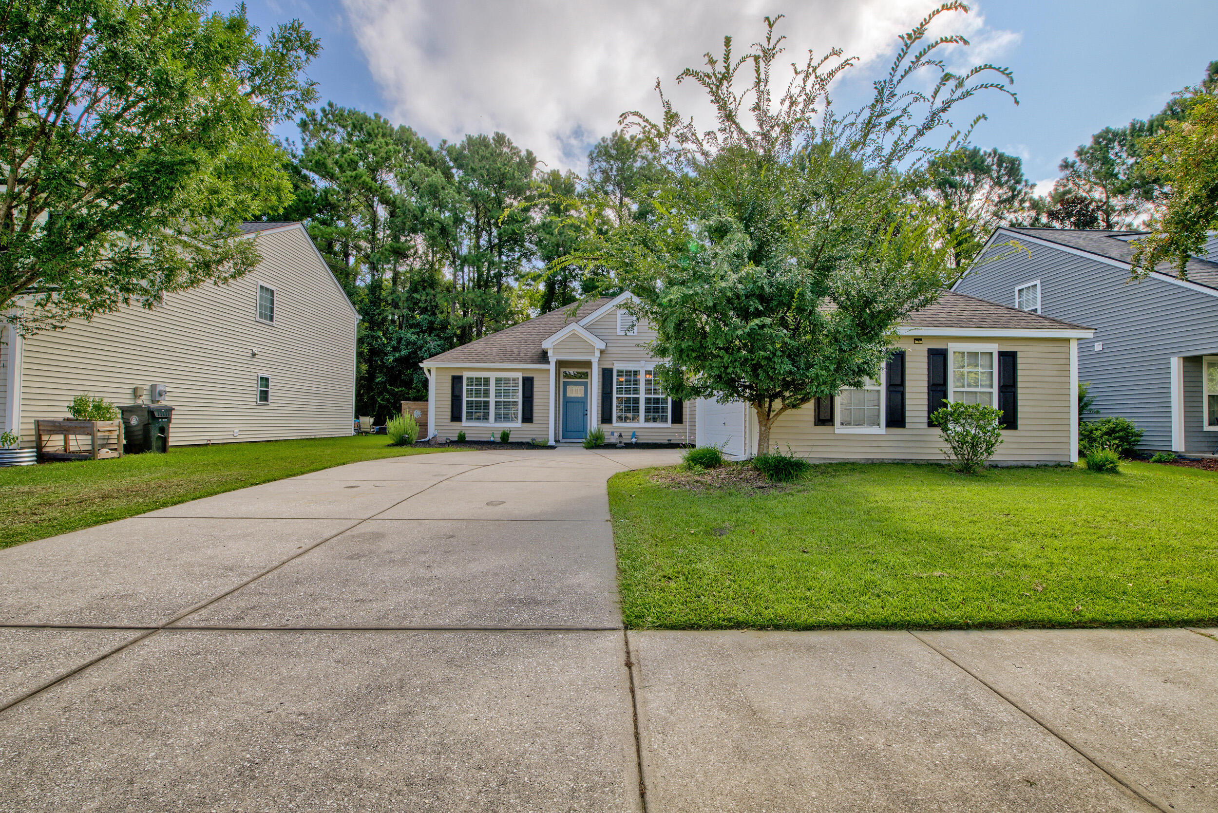 1436 Water Edge Drive