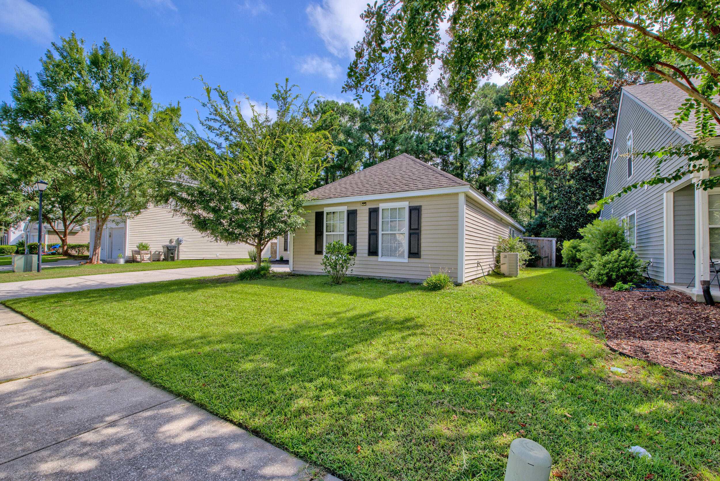 1436 Water Edge Drive