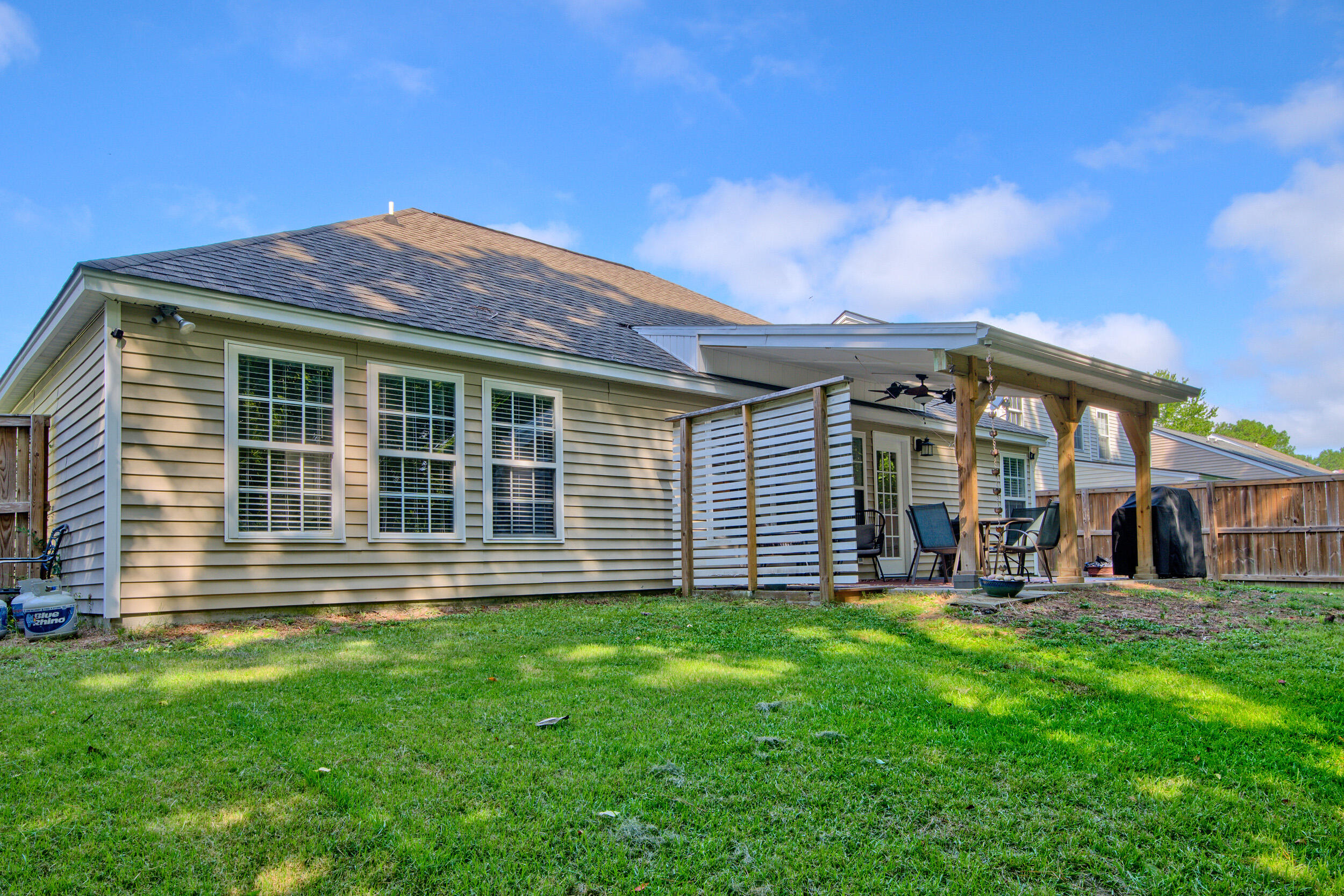 1436 Water Edge Drive