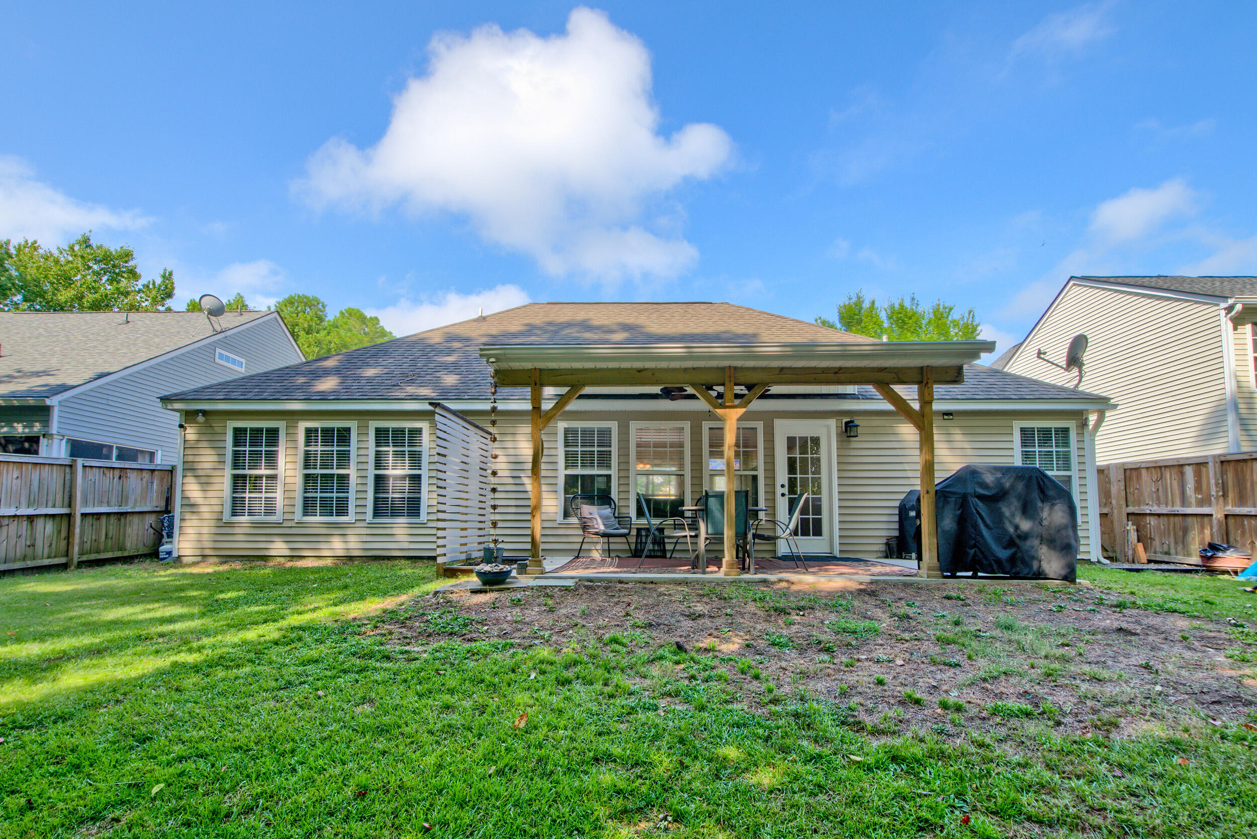 1436 Water Edge Drive